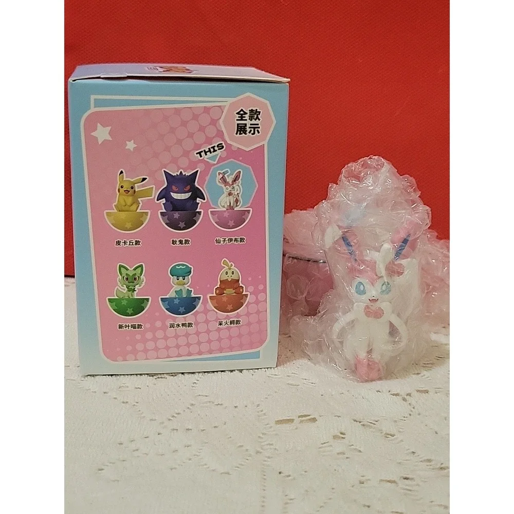 Langbowang x Pokémon Series Sitting Tumbler Ornament (Sylveon).